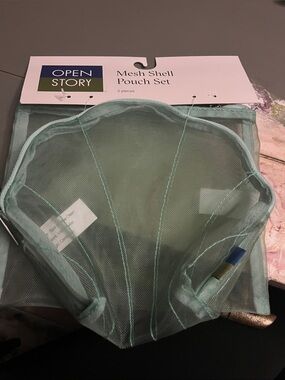 Open Story Mint Mesh Shell Pouch Set - Travel Organizer